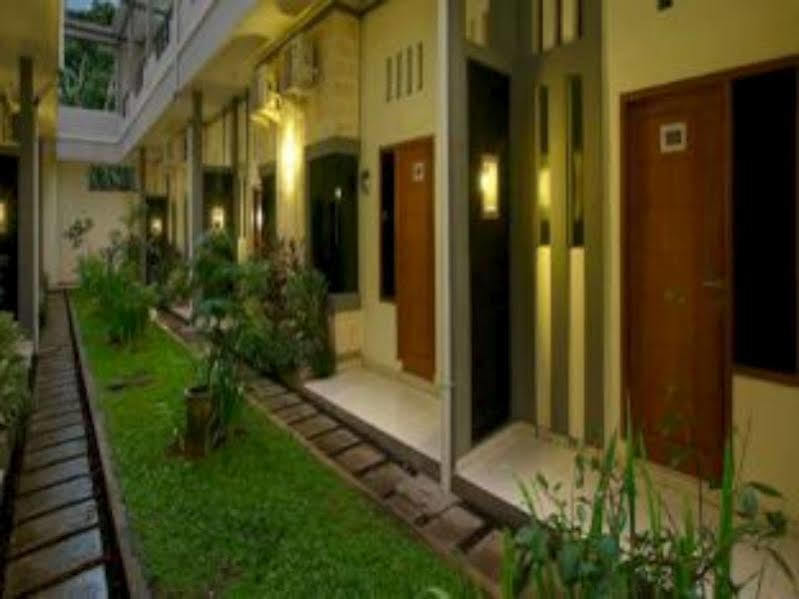Super Oyo 91495 Hotel Indah Residence Denpasar Zewnętrze zdjęcie