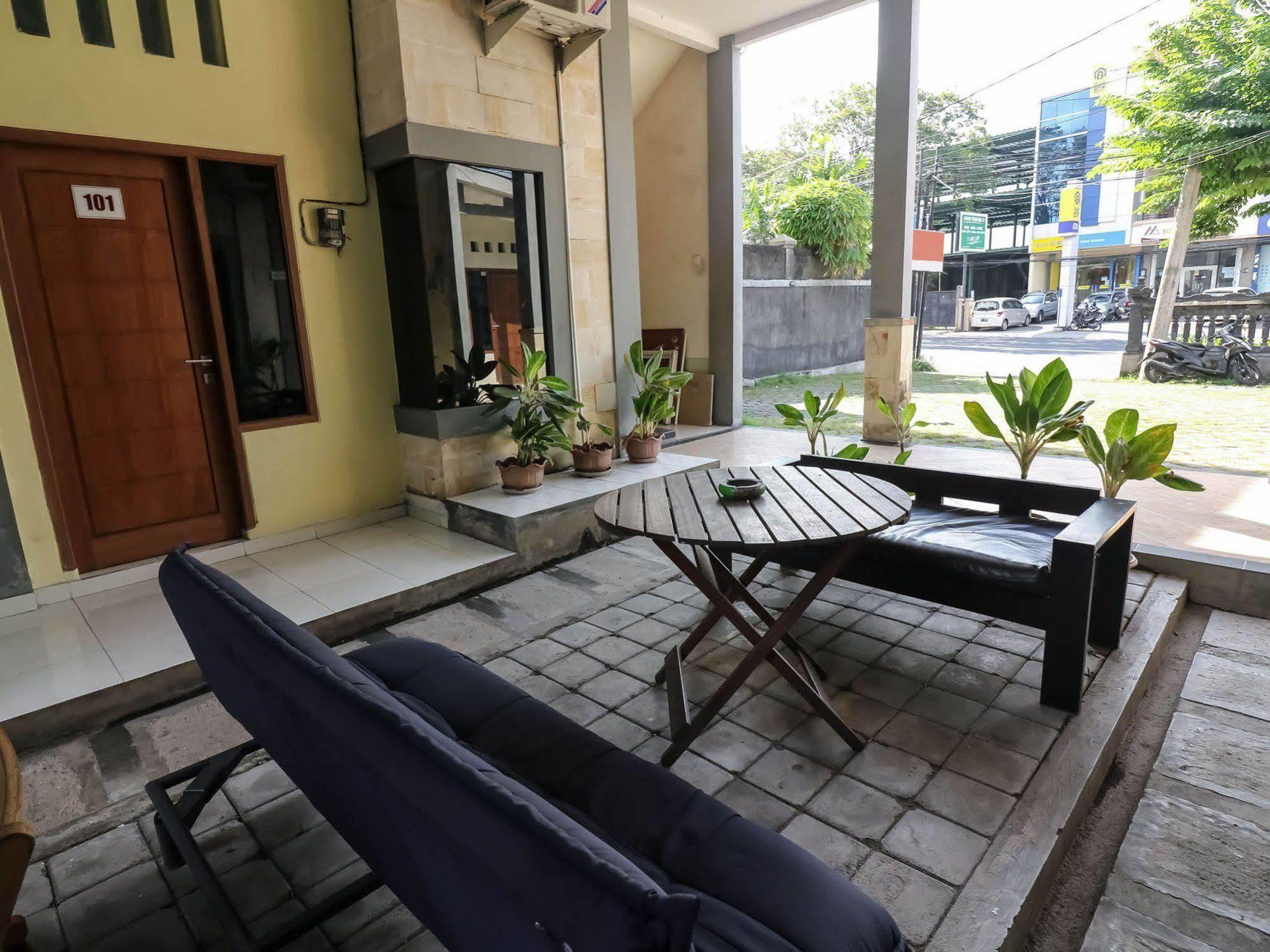 Super Oyo 91495 Hotel Indah Residence Denpasar Zewnętrze zdjęcie