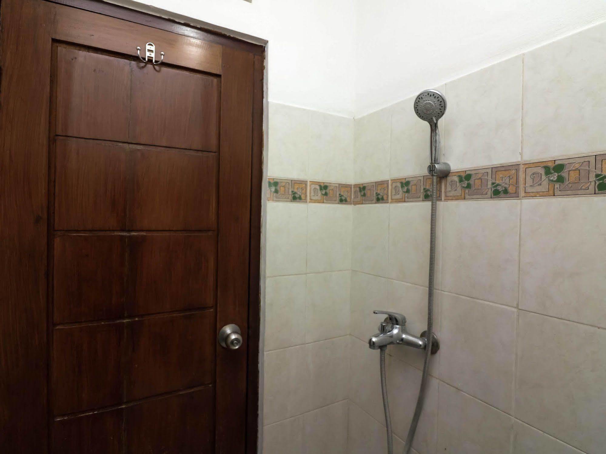 Super Oyo 91495 Hotel Indah Residence Denpasar Zewnętrze zdjęcie