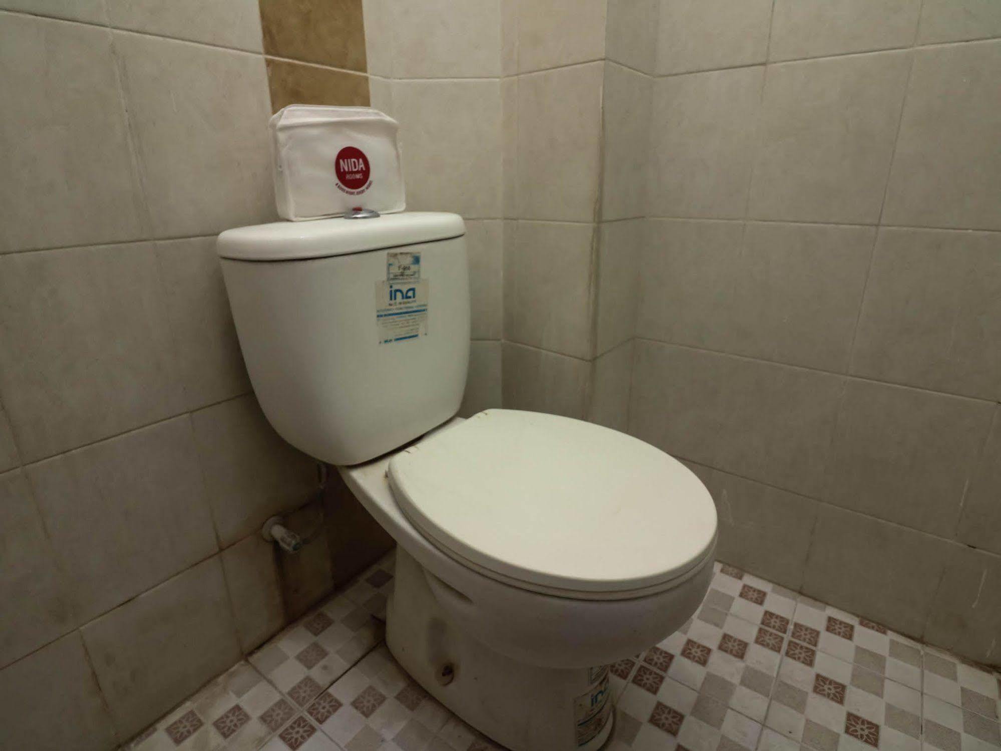 Super Oyo 91495 Hotel Indah Residence Denpasar Zewnętrze zdjęcie