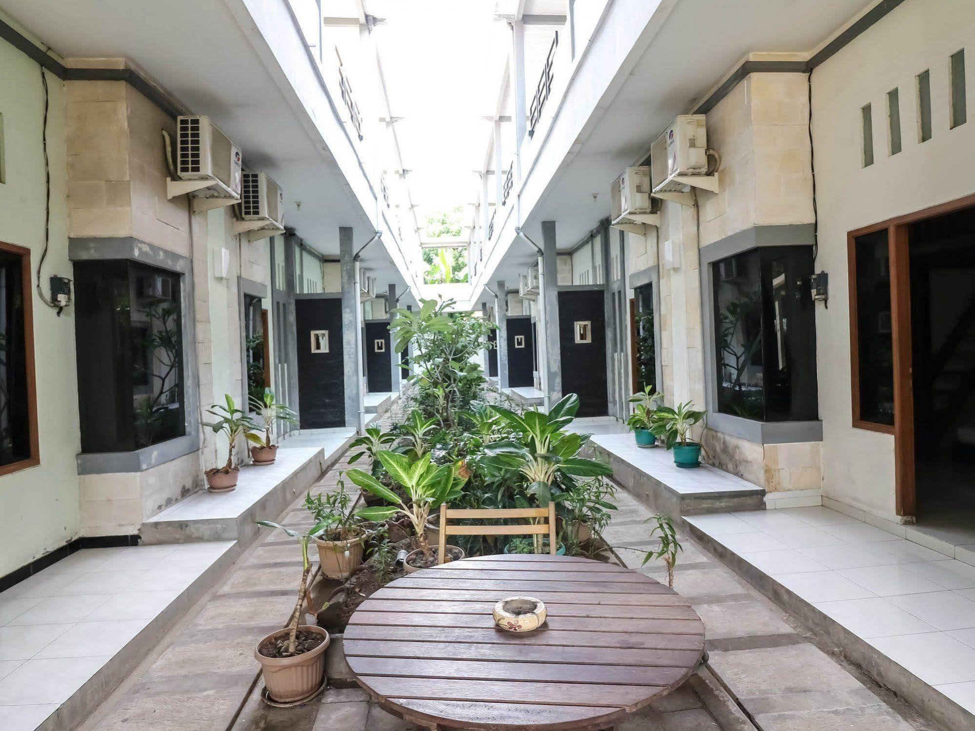 Super Oyo 91495 Hotel Indah Residence Denpasar Zewnętrze zdjęcie