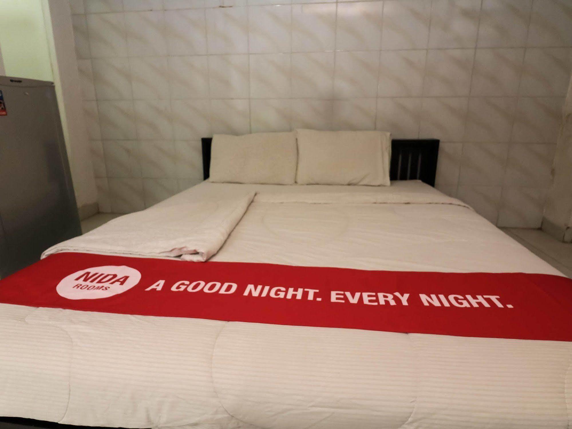 Super Oyo 91495 Hotel Indah Residence Denpasar Zewnętrze zdjęcie